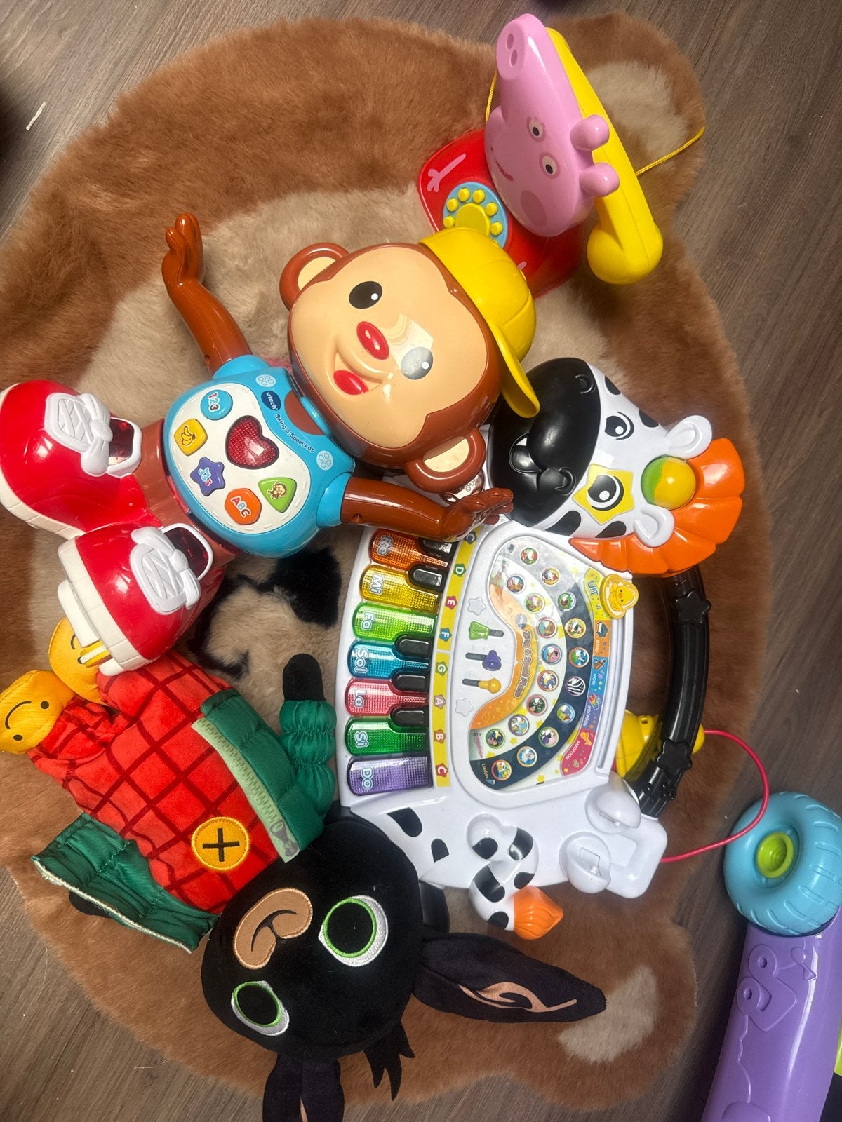 Grote Speelgoedset: Peppa Pig, Bing, Piano, Aap, Ophalen, Gebruikt, Jongen of Meisje