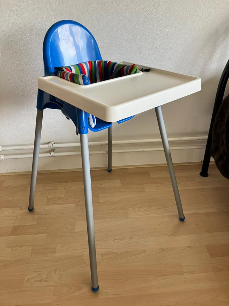 IKEA Antilop kinderstoel met eetblad en kussen, Ophalen of Verzenden, Gebruikt, Overige typen, Afneembaar eetblad