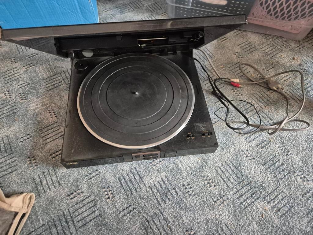 Akai platenspeler AP-M213, Ophalen of Verzenden, Zo goed als nieuw, Platenspeler, Akai