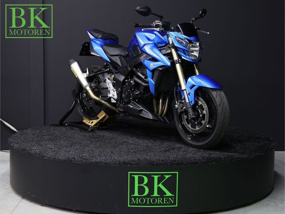 SUZUKI GSR 750 A | Arrow Slip-On, Motoren, SUZUKI, 4 cilinders, Motorrijbewijs A, Bedrijf