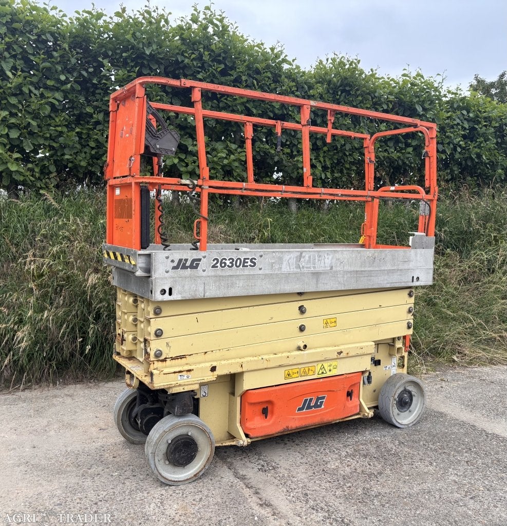 JLG hoogwerker - 9,8m werkhoogte - NIEUWE accu’s + GEKEURD