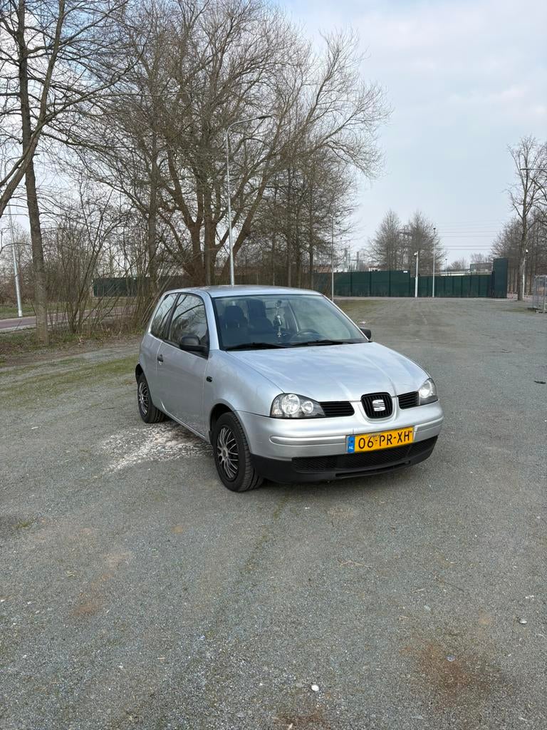 Seat Arosa 1.4 44KW AUT 2004 Grijs Lage Kilometers NAP!, Auto's, Seat, 450 kg, 4 stoelen, Sound system, Origineel Nederlands