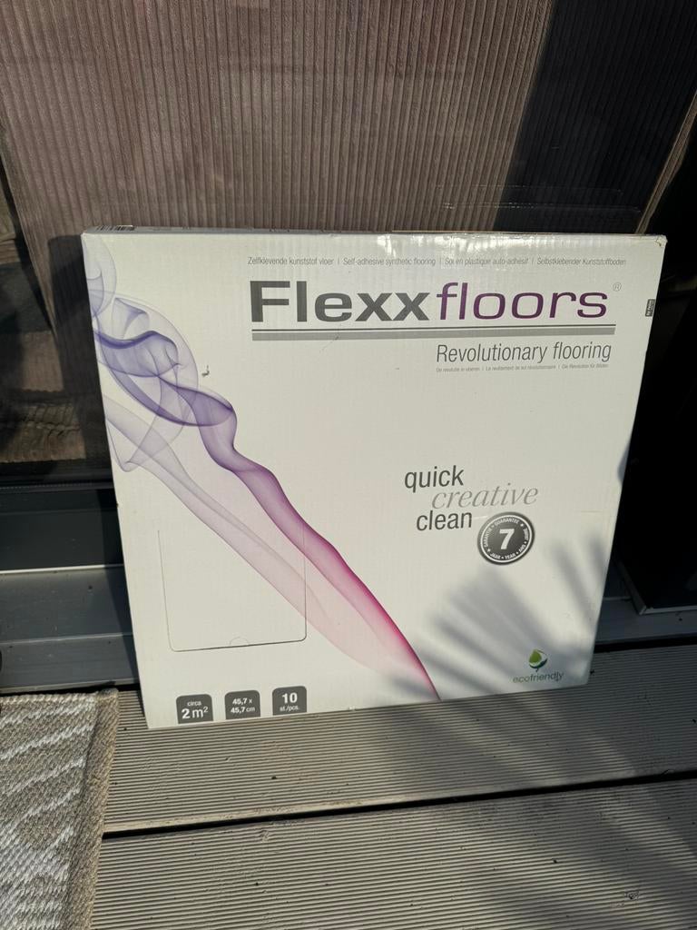 Flexfloors - zelfklevende kunststof vloer grijs, Ophalen, Kunststof, Nieuw, Vloerdelen of -planken