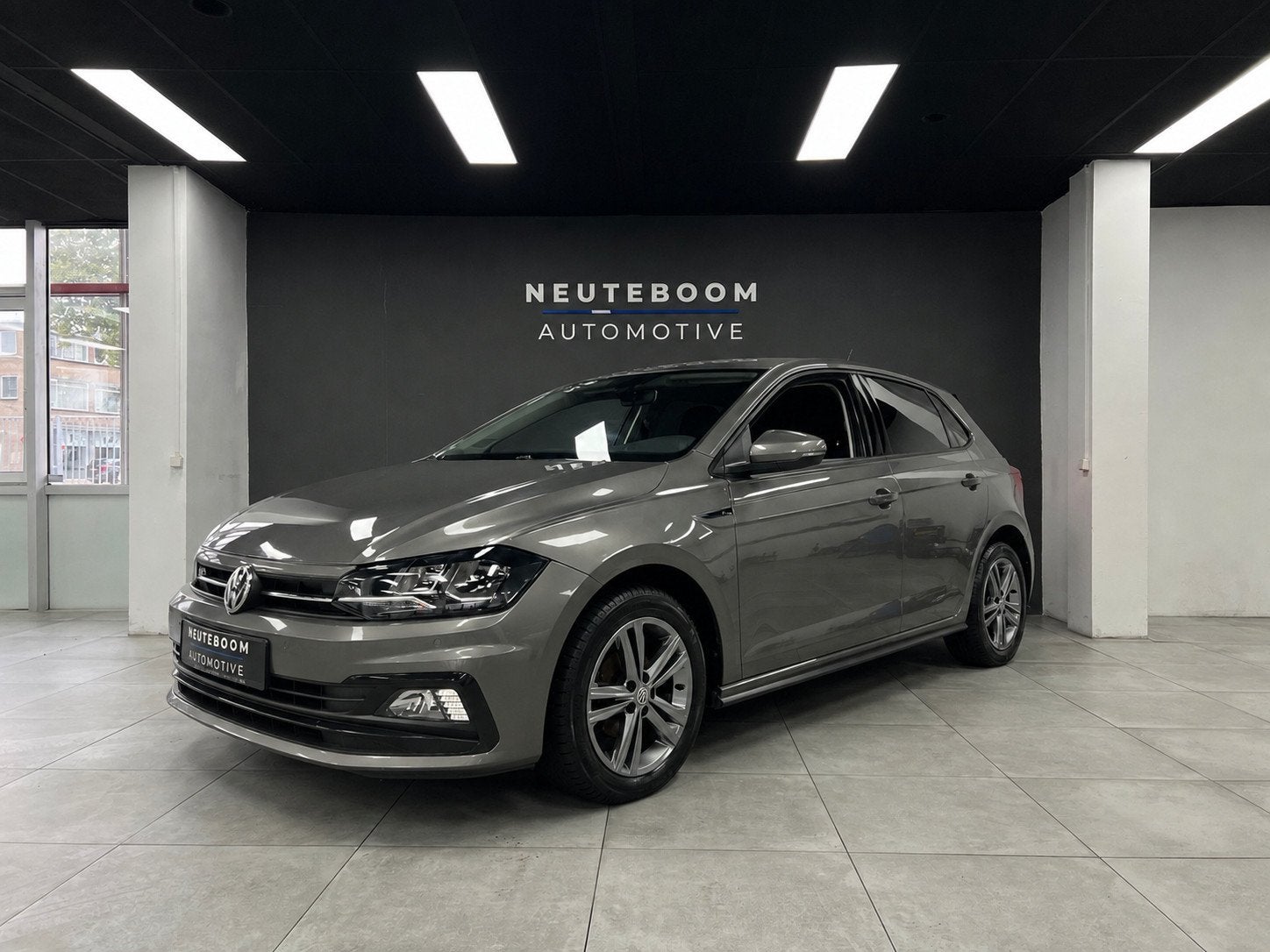 Volkswagen Polo 1.0 TSI R-Line | Clima | PDC | Carplay, Auto's, Stof, Gebruikt, Zwart, 95 pk