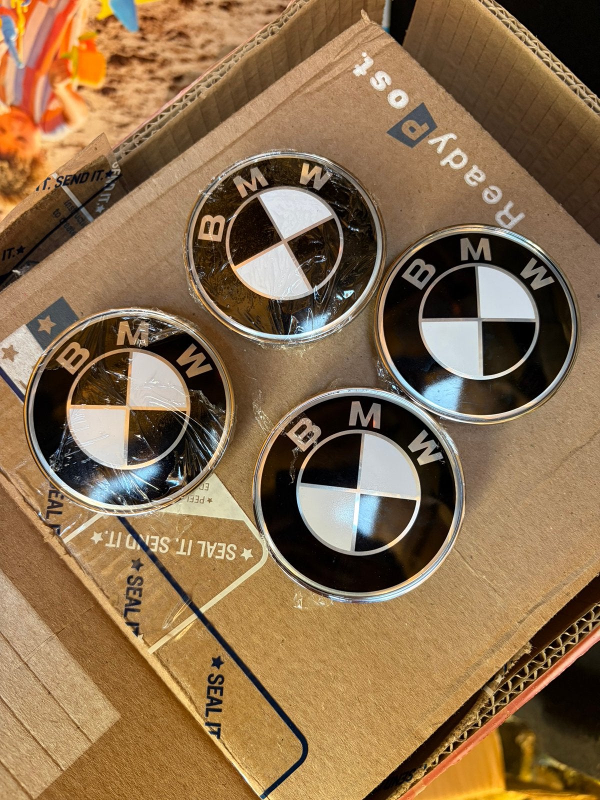 Nieuwe bmw zwart wit naafkappen 68mm, Ophalen of Verzenden, Zo goed als nieuw