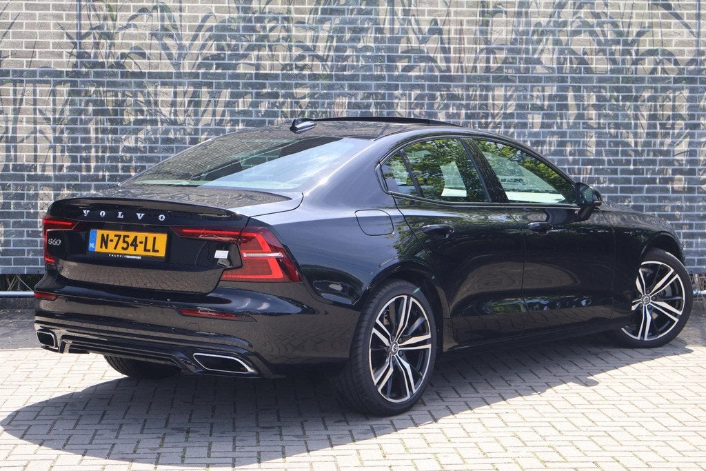 Volvo S60 2.0 Recharge T6 AWD R-Design | Plug-In Hybrid (PHE, Auto's, 12 maanden, Euro 6, 4 cilinders, Vierwielaandrijving