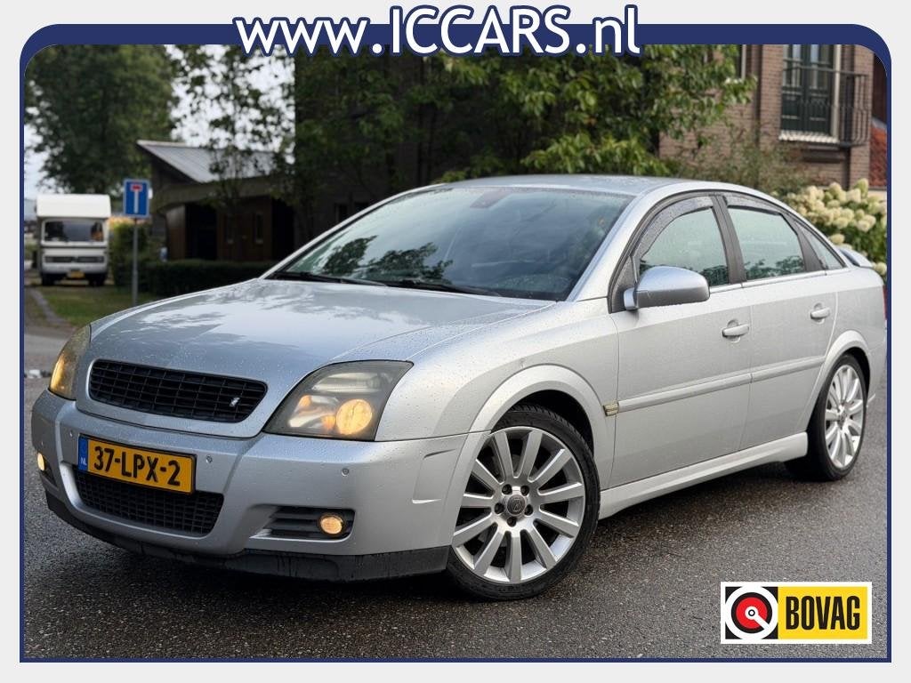 Opel VECTRA 3.2 V6 211 Pk - Leer - Spoiler - Cruise !!!, Auto's, Opel, Gebruikt, Leder, Handgeschakeld, 1600 kg