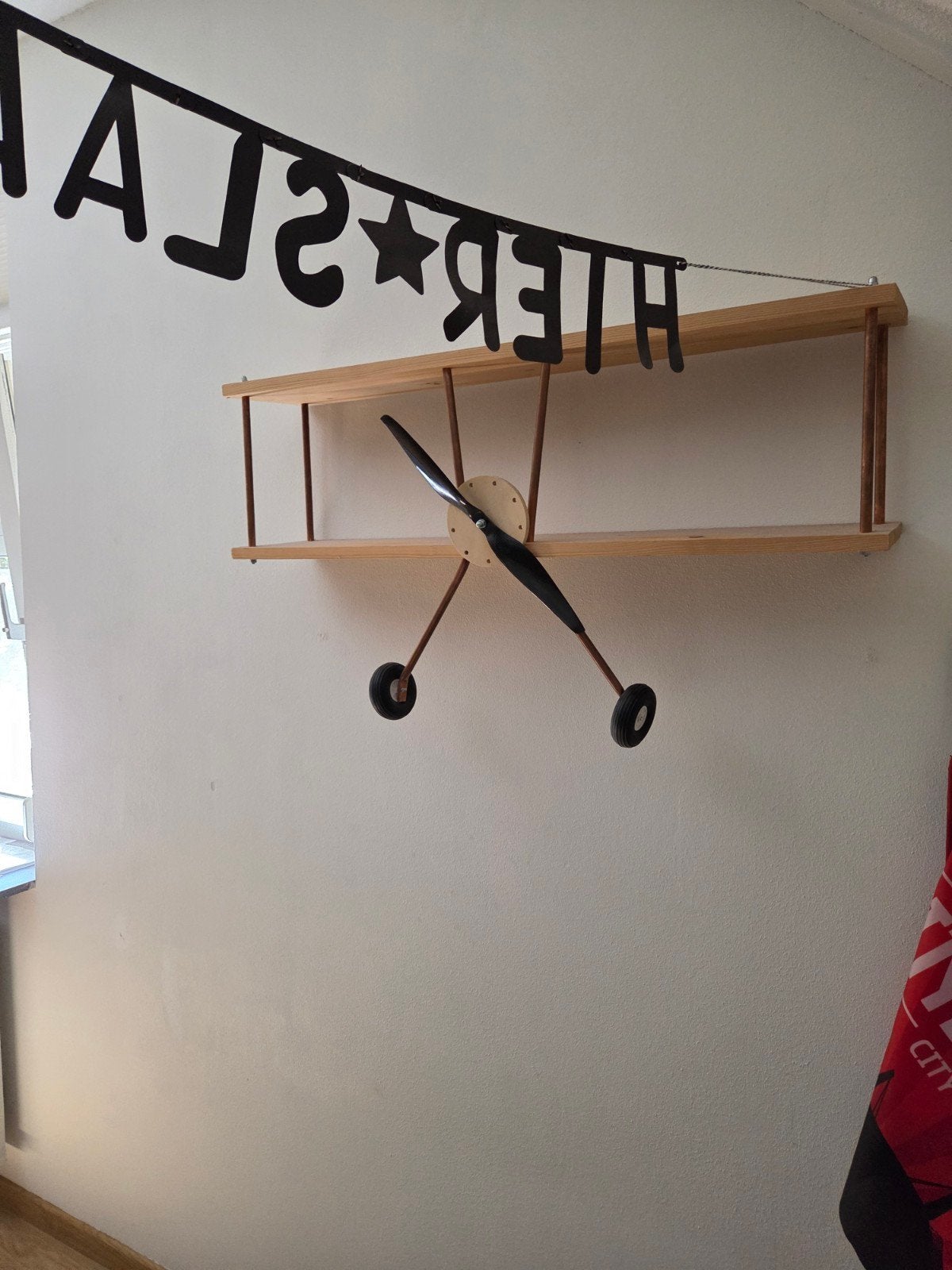 vliegtuig schap/ boekenplank, Ophalen, Zo goed als nieuw, Wandkapstok, Minder dan 100 cm