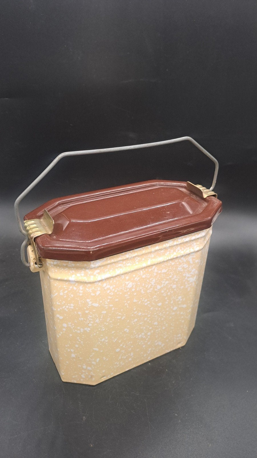Franse Emaille Lunchbox Geel/Wit Gespikkeld met Bruin Deksel, Antiek en Kunst, Ophalen of Verzenden