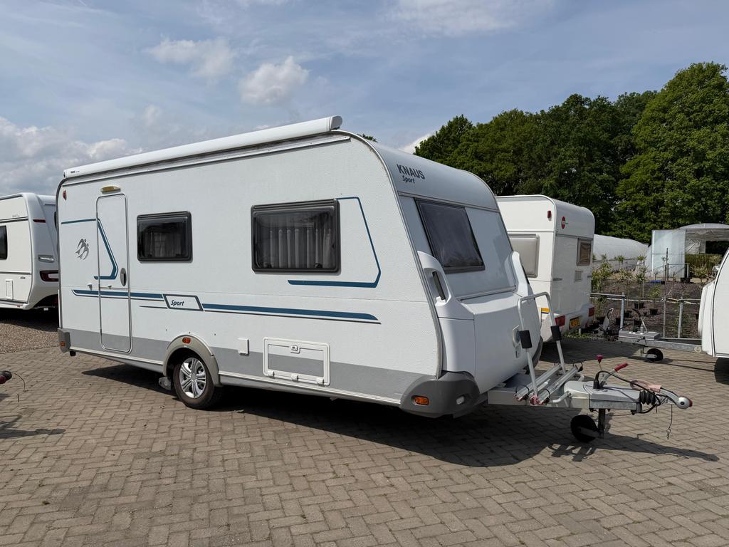 Caravan Knaus Sport 450 FS uit 2009, casetteluifel, MOVER, Bedrijf, Schokbreker, 5 tot 6 meter, Knaus