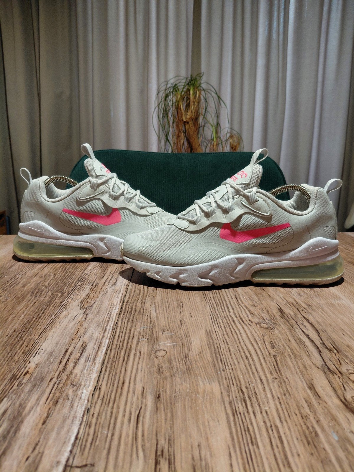 Nike Air Max 270 'Photon Dust' Size 40, Kleding | Dames, Schoenen, Nike, Ophalen of Verzenden, Grijs, Sneakers of Gympen