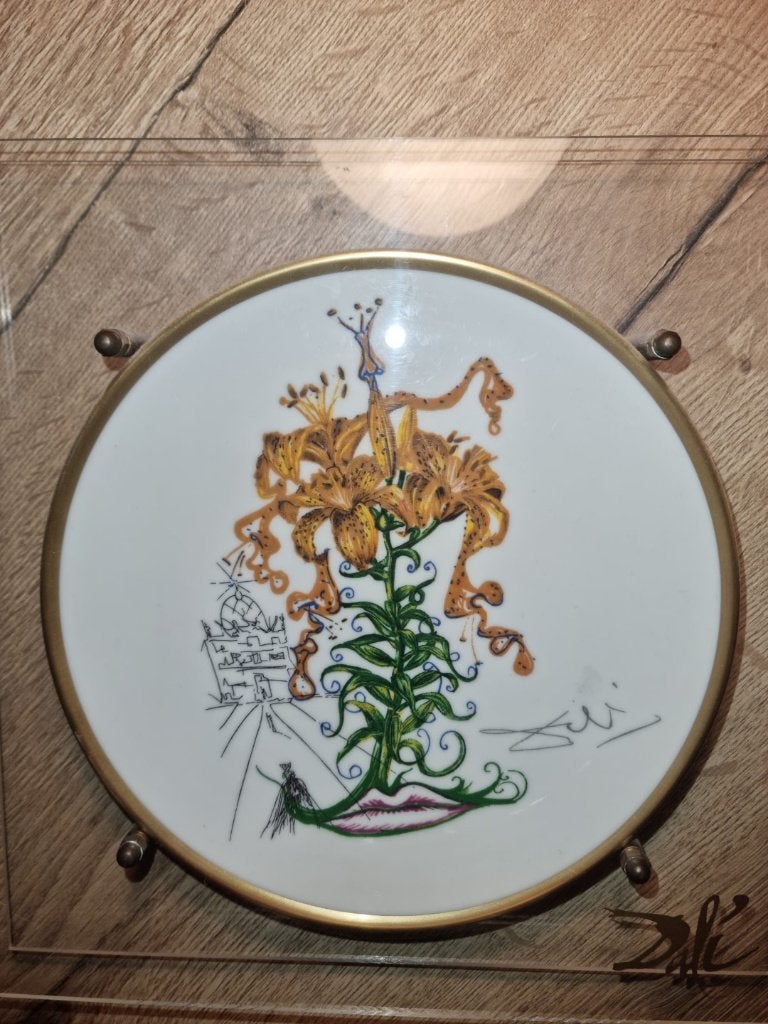 3 borden Salvador Dalí ‘Las Flores Dalinianas’ , jaren 1980, Ophalen