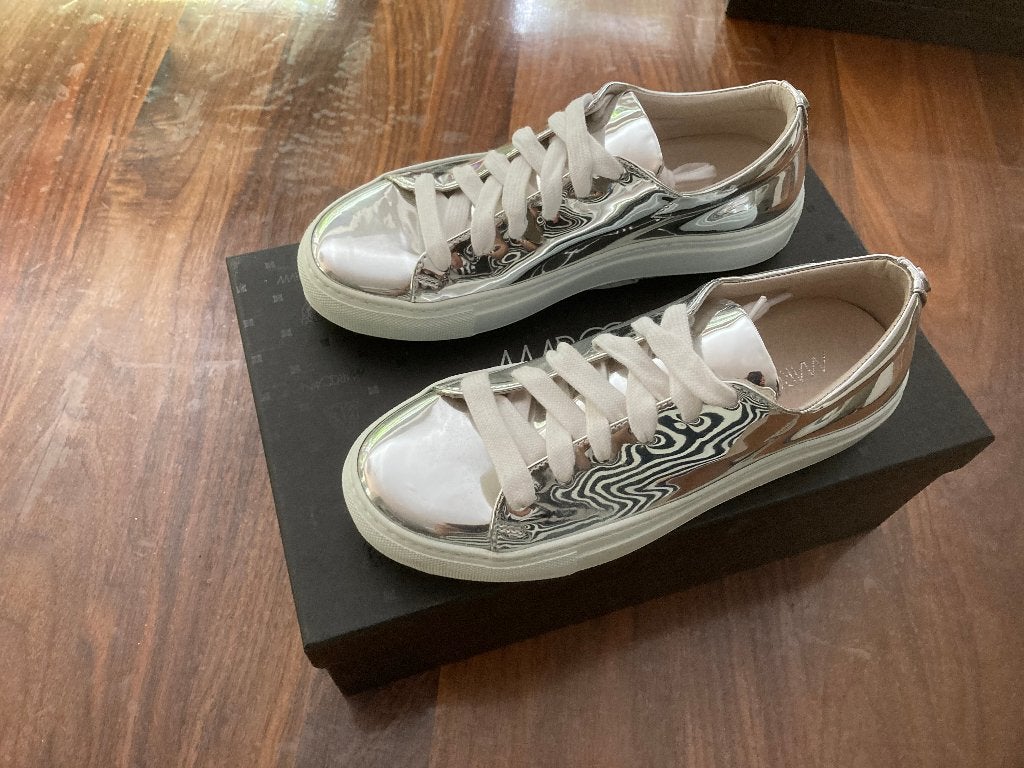 Marccain marc cain zilveren sneaker maat 36 nieuw!, Overige kleuren, Ophalen of Verzenden, Marccain, Sneakers of Gympen