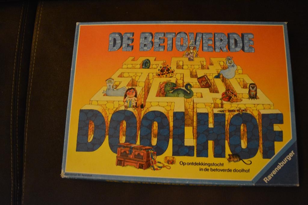 de betoverende doolhof en doolhof twist, Hobby en Vrije tijd, Gezelschapsspellen | Bordspellen, Ophalen of Verzenden, Gebruikt