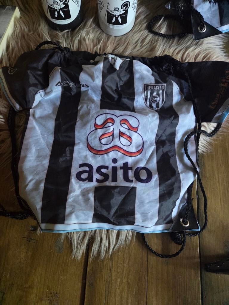 Heracles Almelo Gymtasje - Voetbalshirt Design, Ophalen