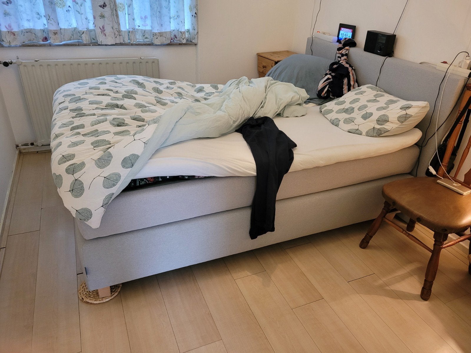 Boxspring 140, in nette staat, Huis en Inrichting, Ophalen, Zo goed als nieuw, Tweepersoons