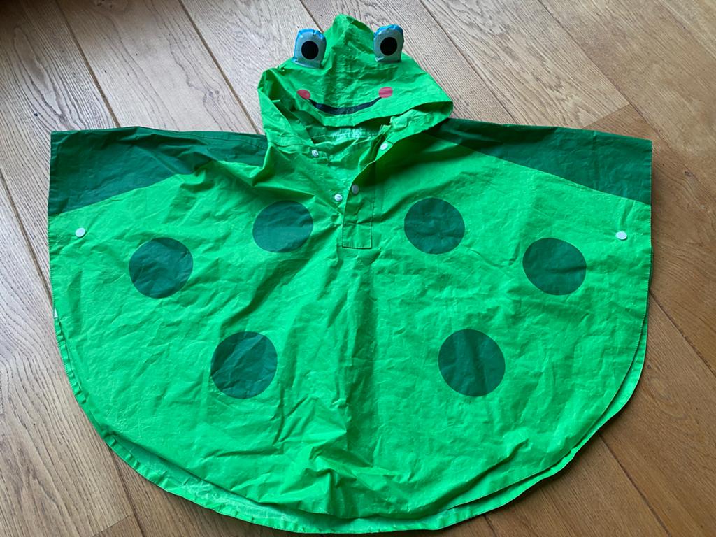 Leuke kikker regenponcho voor kinderen - One Size, Kinderen en Baby's, Kinderkleding | Maat 98, Ophalen of Verzenden, Zo goed als nieuw