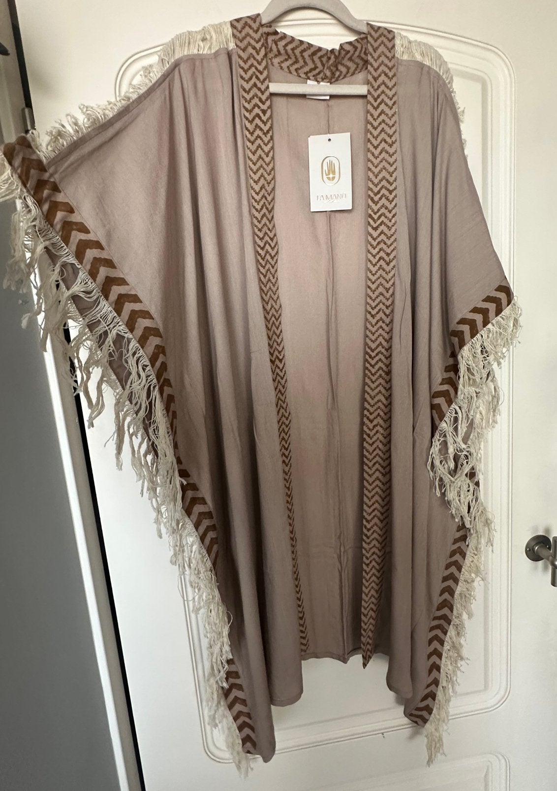 Boho ibiza Kimono , taupe kleurig , met franje , one size, Ophalen of Verzenden, Nieuw, Maat 42/44 (L), Overige kleuren