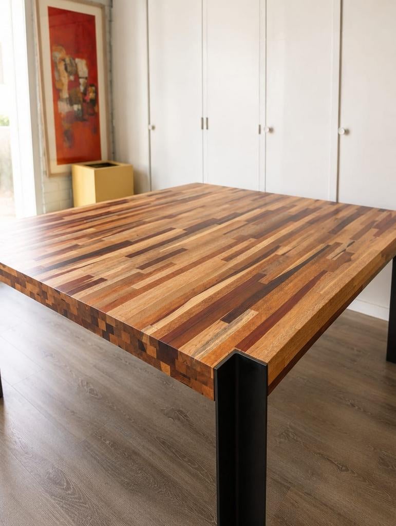 Linteloo Uluwatu eettafel design by Henk vos 140140, Huis en Inrichting, Overige houtsoorten, Vierkant, Ophalen of Verzenden, Zo goed als nieuw