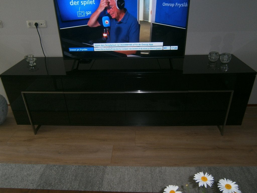 Dressoir Bert Plantagie, Ophalen, Zo goed als nieuw, 200 cm of meer, Modern