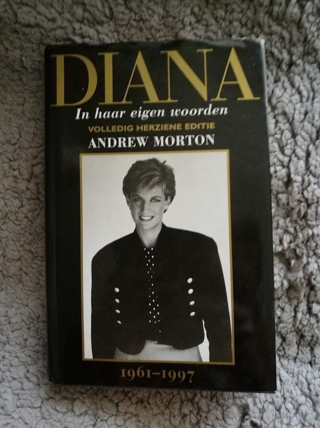 Andrew Morton - Diana - In haar eigen woorden, Ophalen of Verzenden, Gelezen, Andrew Morton, Overige
