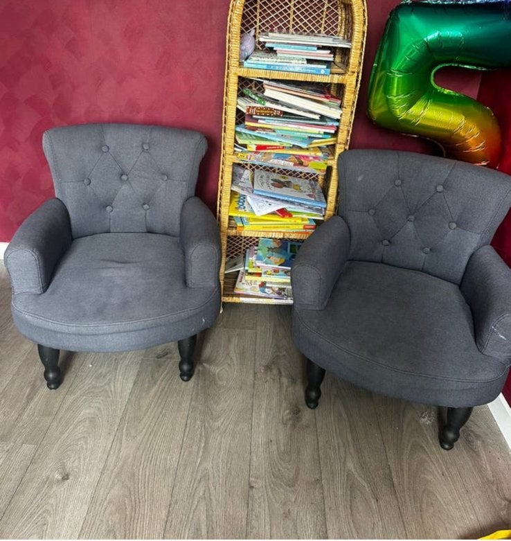 Schattige kinderfauteuil, Ophalen, Zo goed als nieuw, Minder dan 50 cm