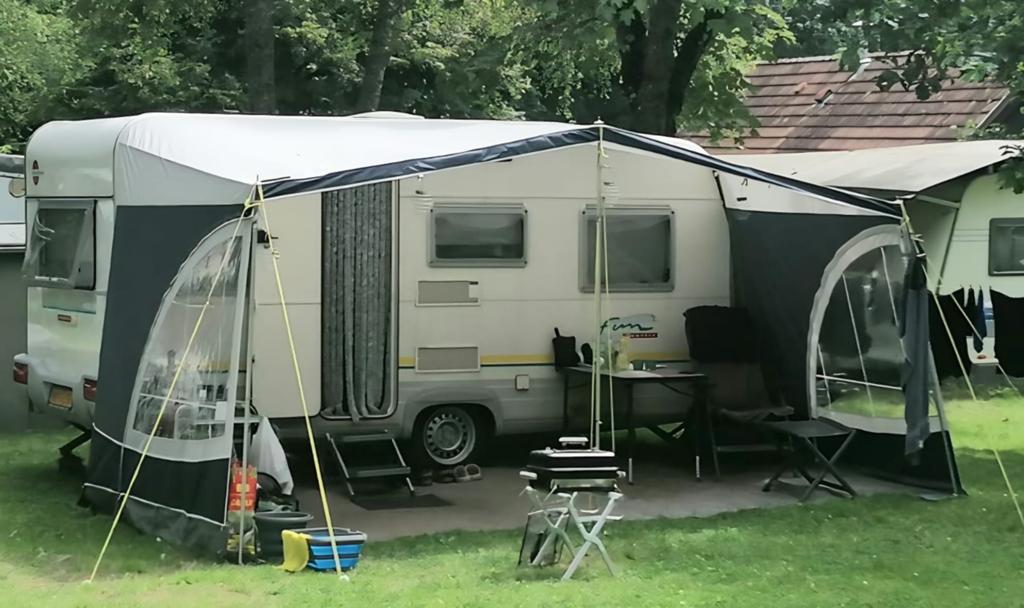 Luifel, Caravans en Kamperen, Ophalen, Zo goed als nieuw