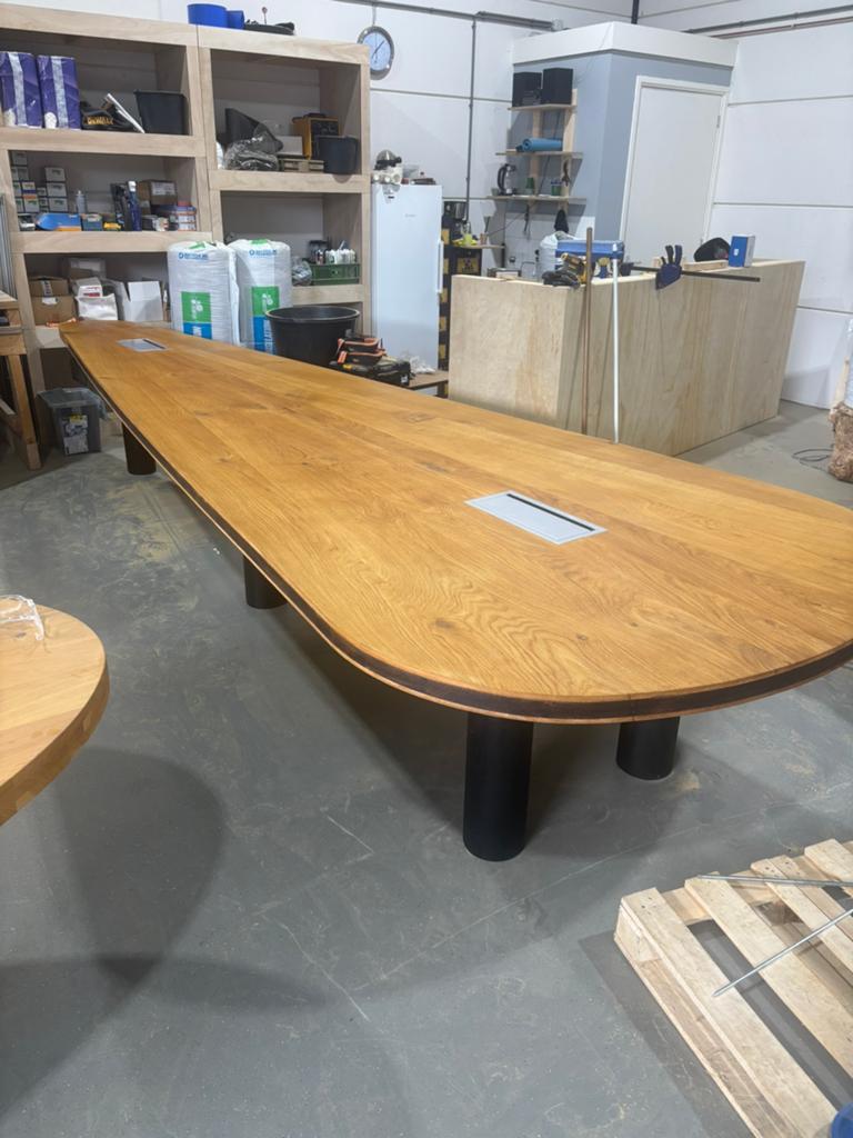 Mooie Massief eiken vergader/kantoor tafel, Huis en Inrichting, Tafels | Eettafels, Ophalen, 100 tot 150 cm, 200 cm of meer, Zo goed als nieuw