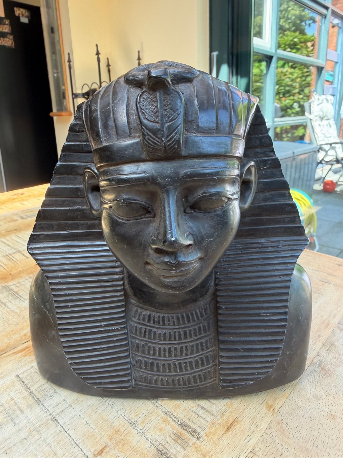 Egyptische buste van farao, Buste, Ophalen of Verzenden, Handgemaakt, Steen of Keramiek