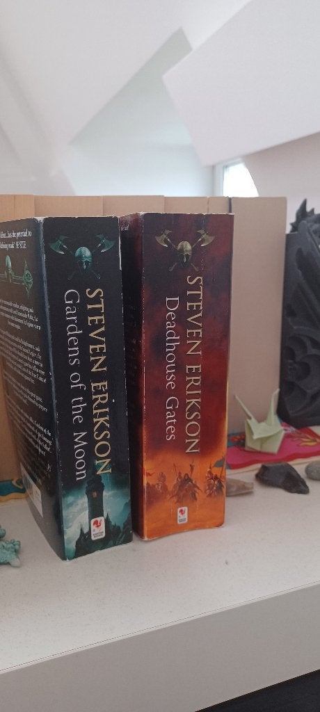 (Engels) 1 en 2e Malazan van Steven Erikson, Boeken, Ophalen, Zo goed als nieuw, Steven Erikson