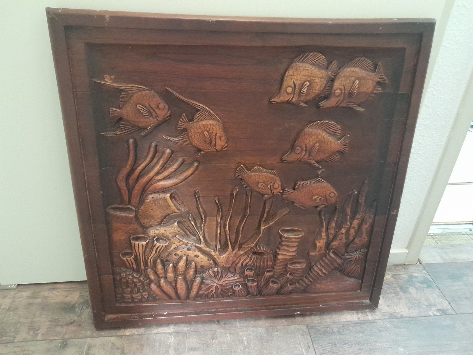 Houten wanddecoratie met vissen en koraal, Antiek en Kunst, Handgemaakt, Wanddecoratie, Zeeleven, Hout