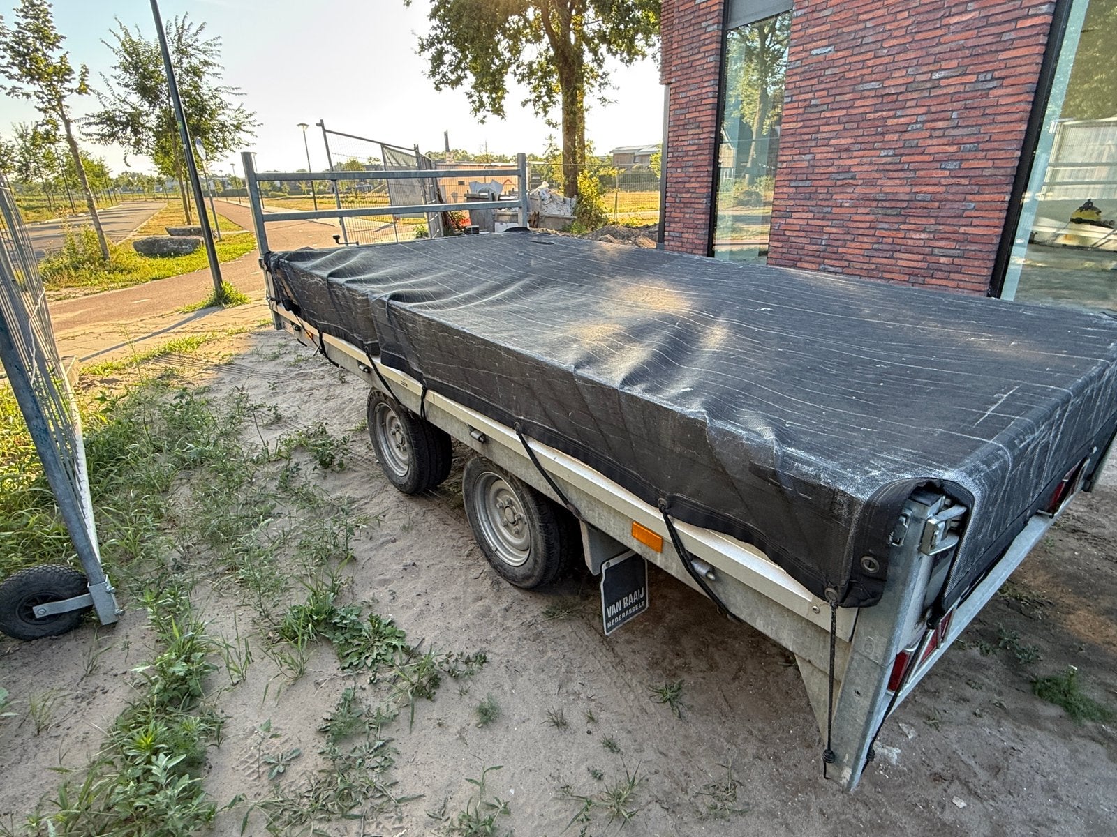 Saris dubbelasser aanhangwagen, Ophalen, Zo goed als nieuw