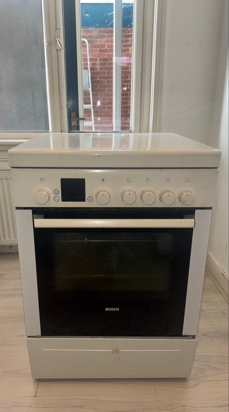 Bosch Vrijstaand Gasfornuis met Oven - Werkt Prima, Ophalen, Gebruikt, 4 kookzones, Gas