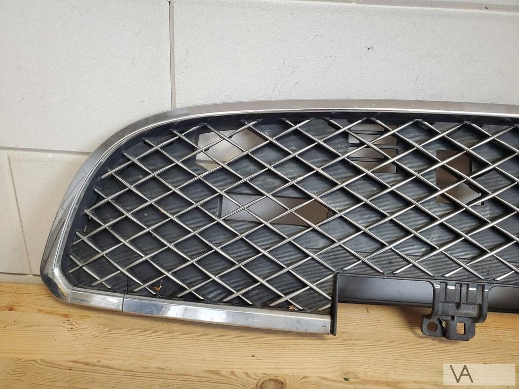Daihatsu Trevis 2005 - 2010 grille in voorbumper schadevrij, Gebruikt, Daihatsu, -, -