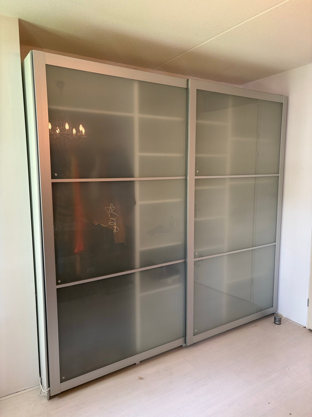 IKEA PAX Kledingkast met Schuifdeuren (250 cm), Ophalen, Met plank(en), Kunststof, Gebruikt