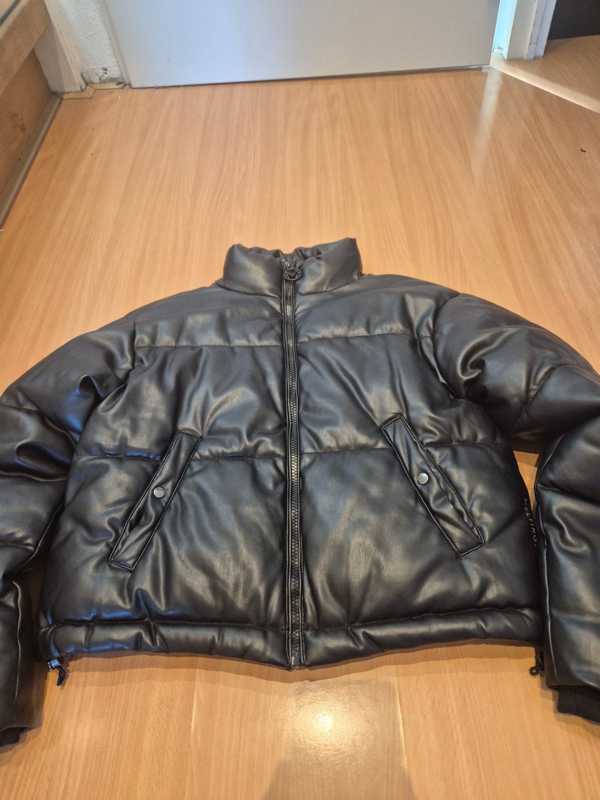 Melting Stockholm Faux-Leather Puffer Jas Zwart (Maat S), Zwart, Ophalen of Verzenden, Zo goed als nieuw, Maat 36 (S)