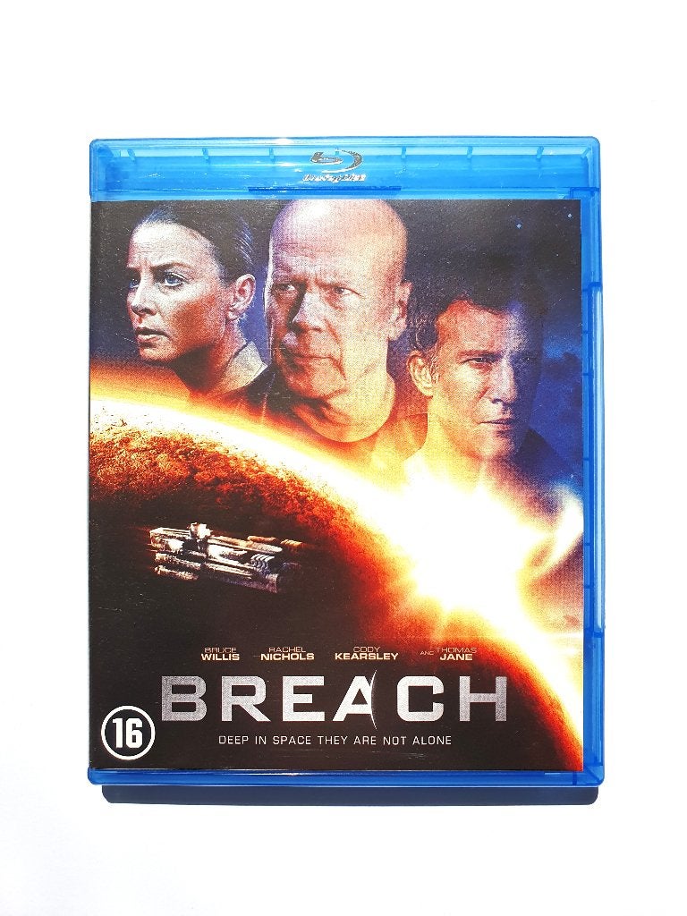 Breach, Ophalen of Verzenden, Zo goed als nieuw, Science Fiction en Fantasy