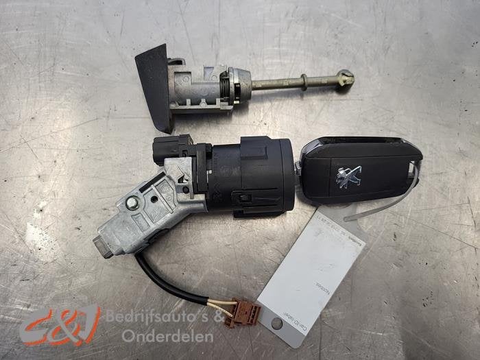 Slotenset van een Peugeot Partner, Auto-onderdelen, Carrosserie en Plaatwerk, Peugeot, Gebruikt, 3 maanden garantie, Ophalen of Verzenden