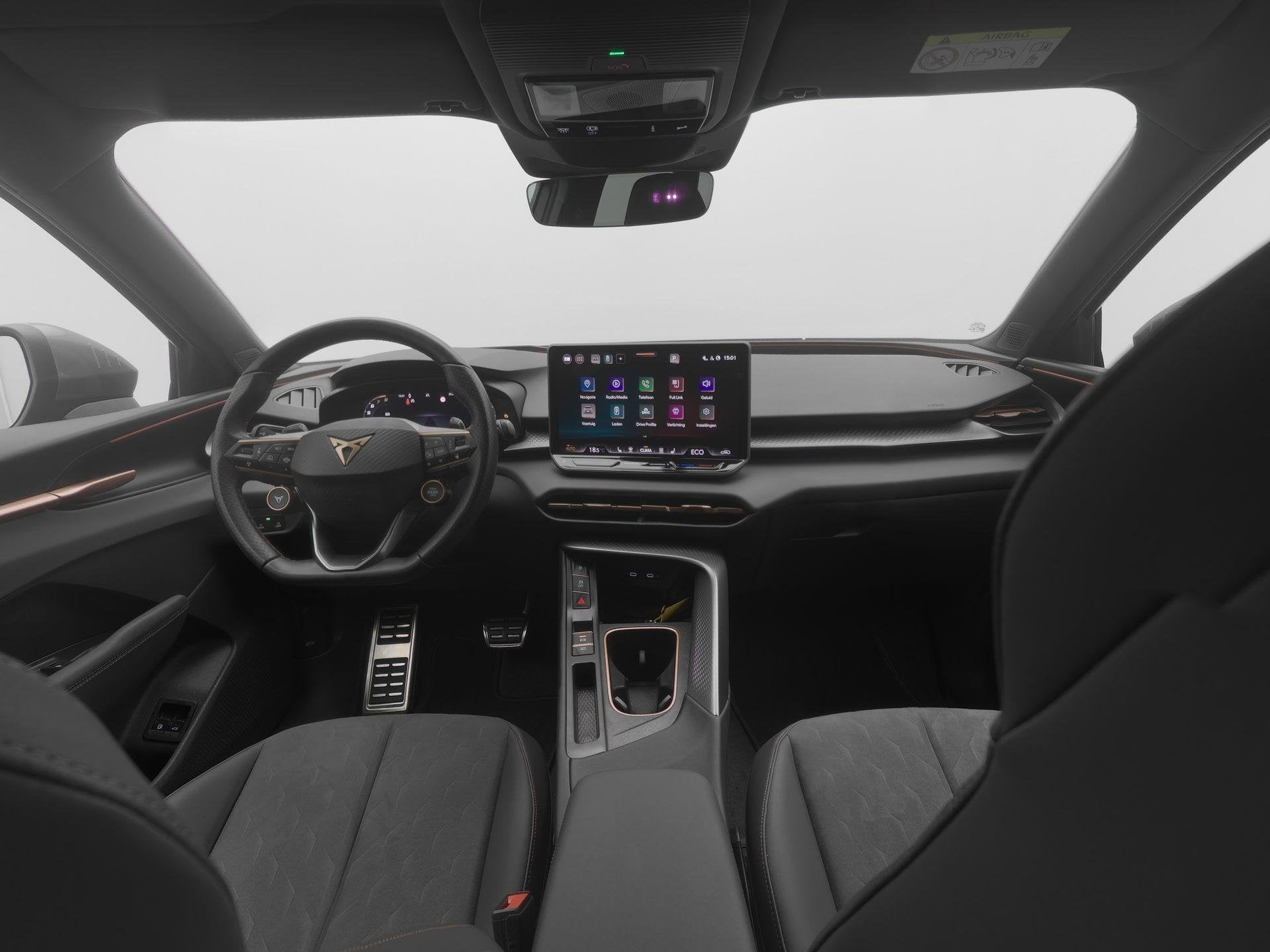 CUPRA Terramar 1.5 TSI e-Hybrid 204pk | Head-up display | St, 1798 kg, 4 cilinders, 150 min, Alcantara