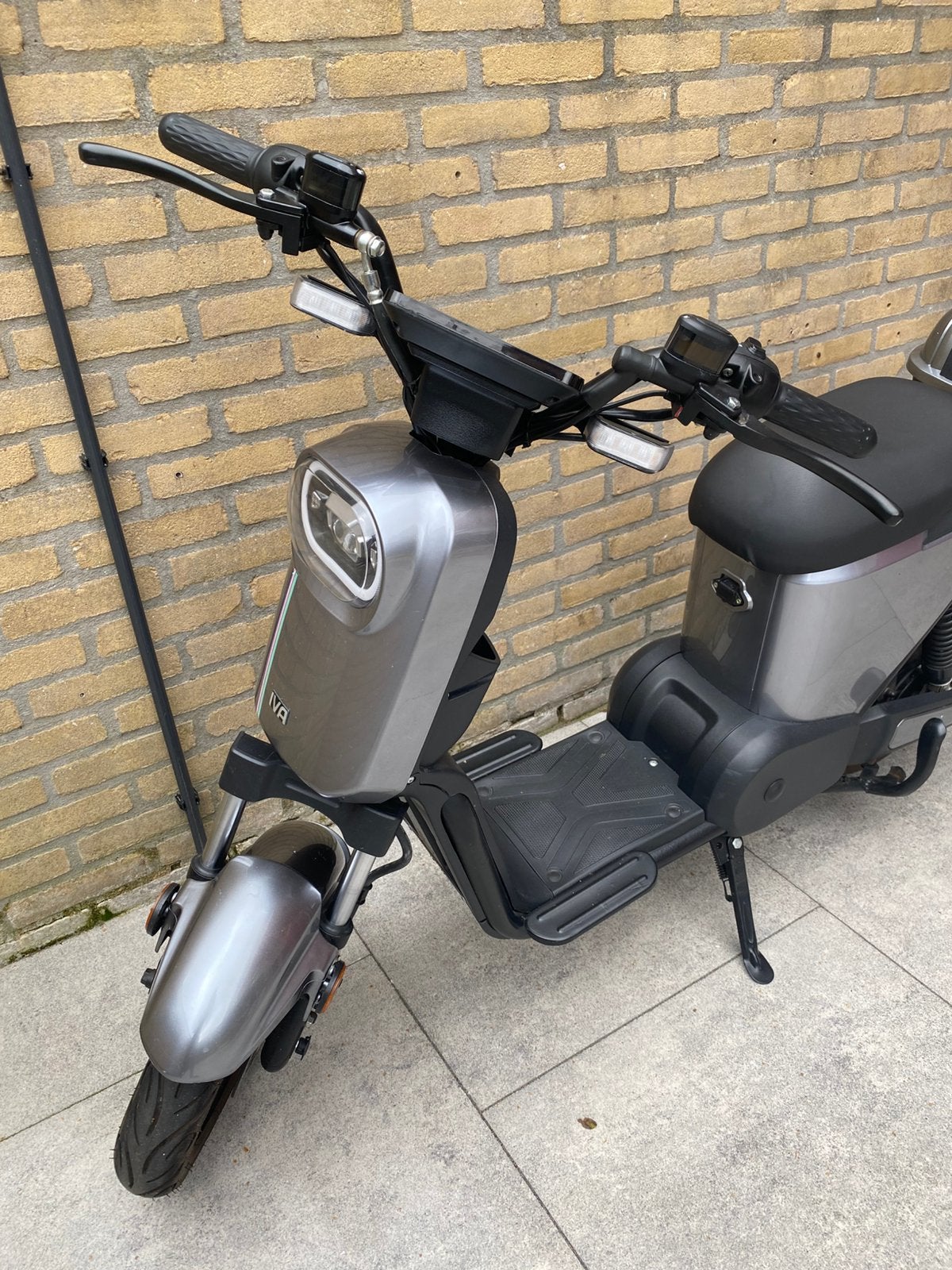 Jonway Elektrische Scooter. NEWSTAAT - ALARM - 2021 - KOFFER, Elektrisch, Zo goed als nieuw, Ophalen, Overige merken