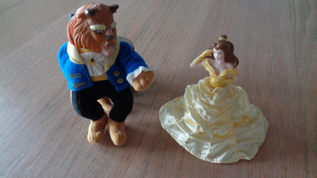 Belle en het Beest, Verzamelen, Disney, Verzenden, Assepoester of Belle, Zo goed als nieuw, Beeldje of Figuurtje