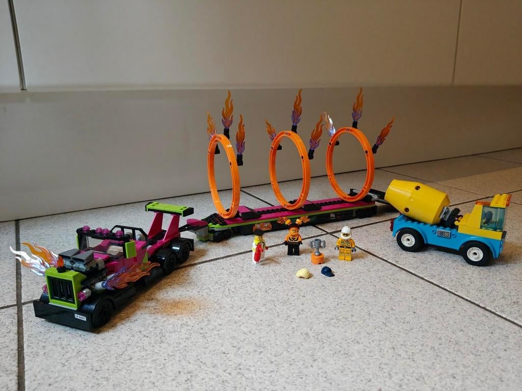 Lego City 60357 Stunttruck & Ring of Fire-uitdaging + extra, Compleet, Lego, Ophalen of Verzenden, Complete set