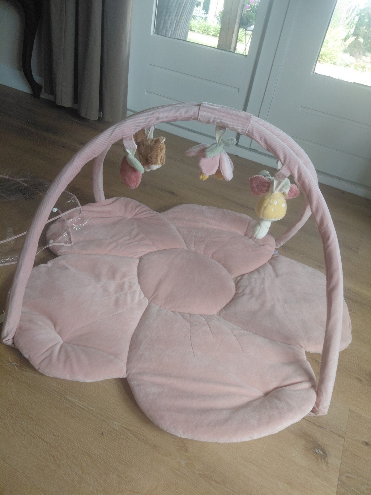 Roze bloem speelkleed met babygym, Kinderen en Baby's, Speelgoed | Babyspeelgoed, Ophalen, Zo goed als nieuw, Speelkleed