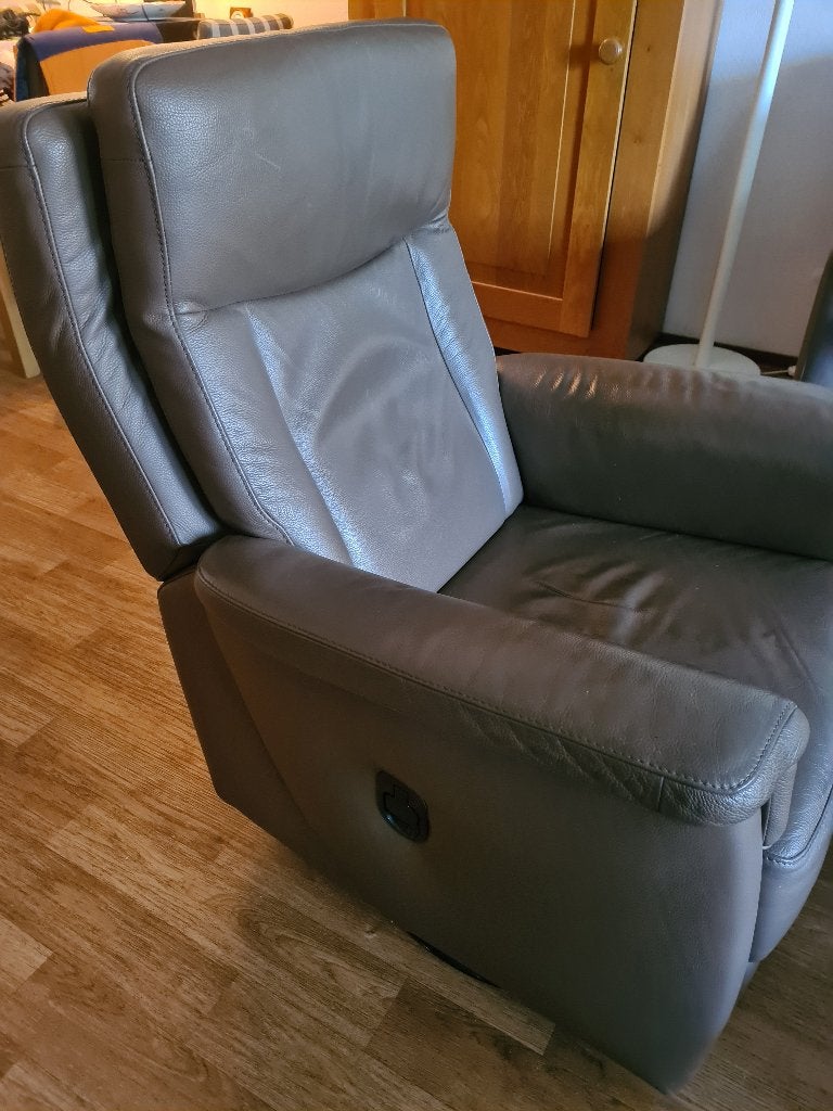 Relaxstoel met voetensteun, bruin, Ophalen, Gebruikt, Minder dan 75 cm, Degelijk