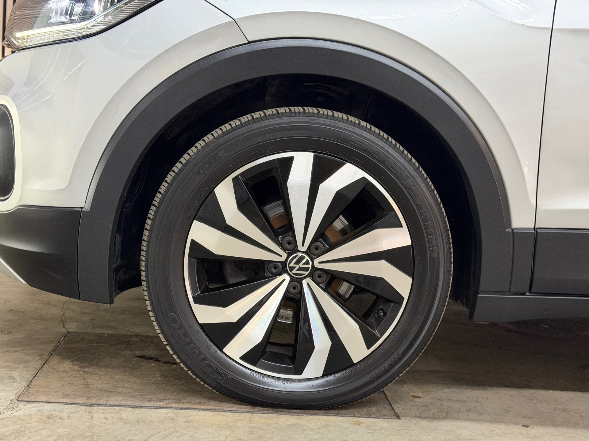 Volkswagen T-Cross 1.0 TSI Life 2022 DSG LED VIRTUAL CRUISE, Auto's, T-Cross, Gebruikt, Bedrijf, 3 cilinders