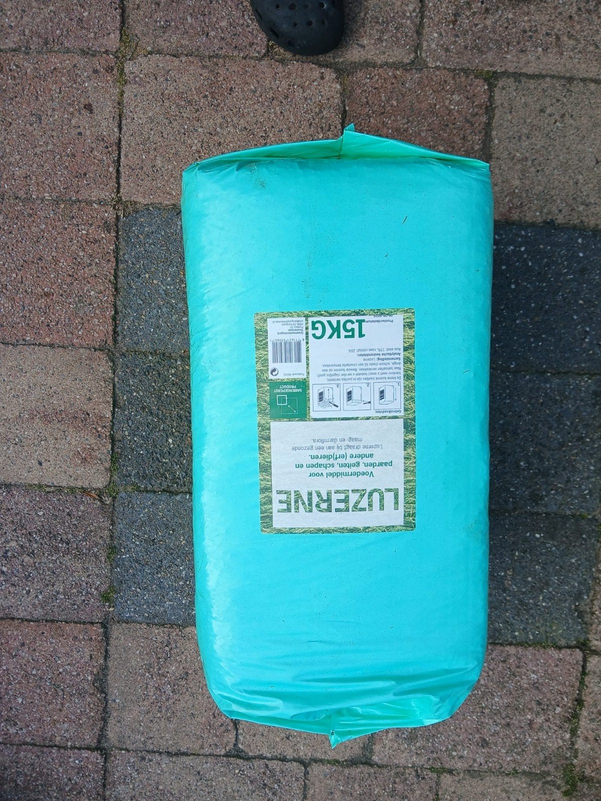 15 kg Luzerne, Ophalen
