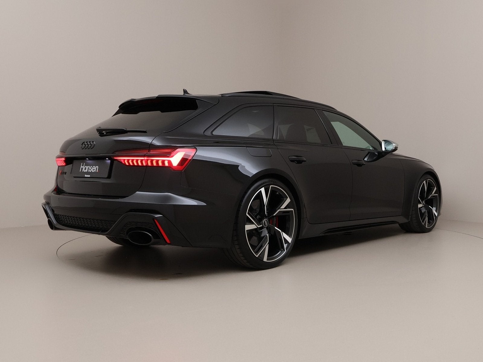 Audi RS6 Avant 4.0 TFSI quattro I Dynamic+ I Pano I Keramisc, Gebruikt, Euro 6, 600 pk, 2050 kg