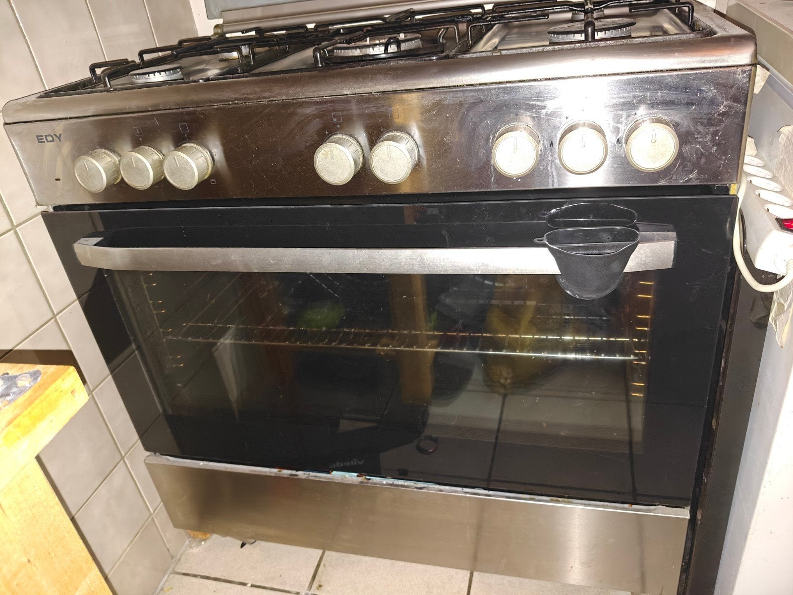 EDY Fornuis met oven - kleine mankementen, Witgoed en Apparatuur, Fornuizen, Ophalen of Verzenden