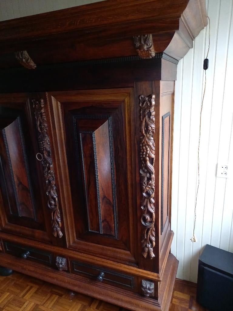Prachtige antieke rankenkast massief hout Koopje. zsm oph., Ophalen
