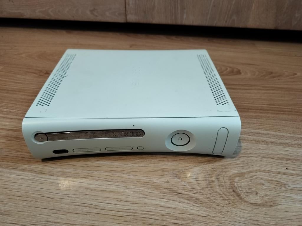 Xbox 360 voor onderdelen of reparatie (wit), Spelcomputers en Games, Spelcomputers | Xbox 360, Ophalen of Verzenden, Niet werkend